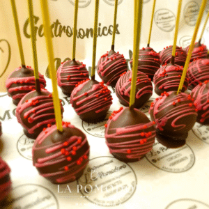 25 mini popcakes chocolate decoración tradicional a elección (2 colores)