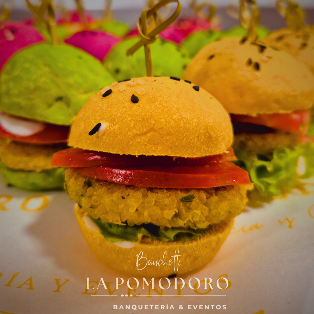 20 mini Burger de quinoa tomate lechuga pan color (VEGANO)