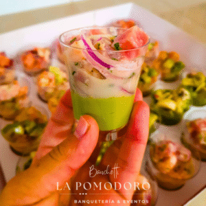 25 ceviches premium atún fresco apio palta + cucharitas 60 gms