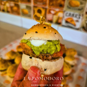 25 mini sándwich mechada italiana en pan mini frica