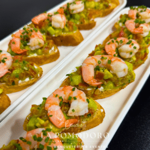 25 tapas cremoso de guacamole camarón